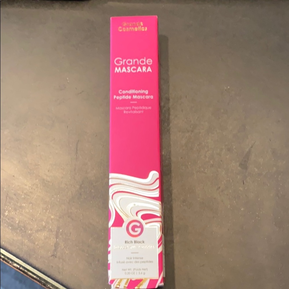 Grande mascara